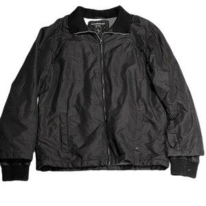 Quiksilver Mens Black Soft Shell Jacket Size Large With Zipper Closure & Soft Fl